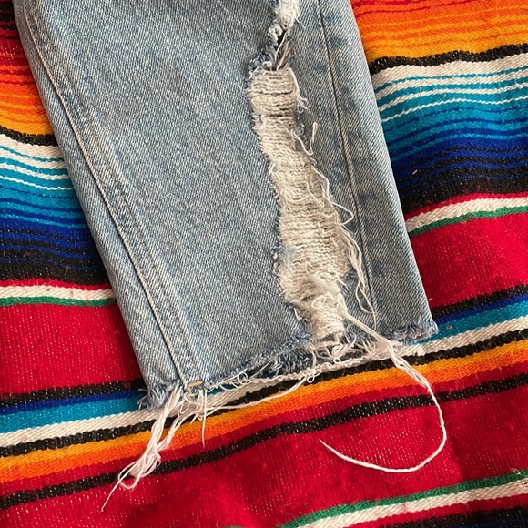 Topshop distressed mom jeans - Picture 3 of 4